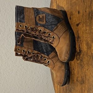 Women's 7.5 Sorel winter boot.